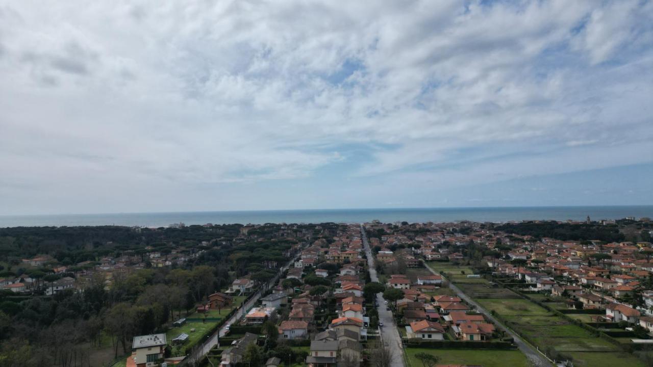La Brise Hotel Marina di Pietrasanta Exterior photo