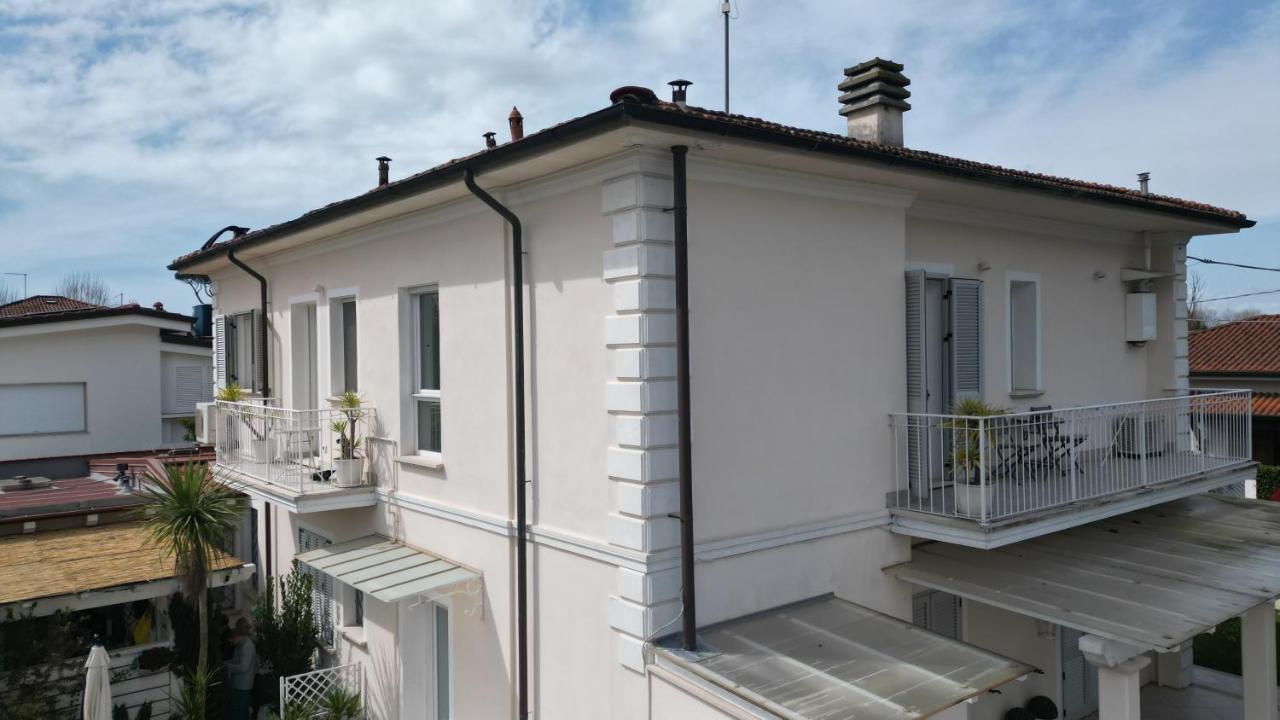 La Brise Hotel Marina di Pietrasanta Exterior photo