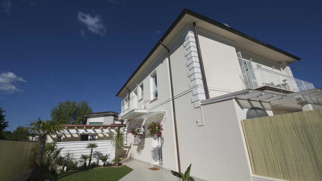 La Brise Hotel Marina di Pietrasanta Exterior photo